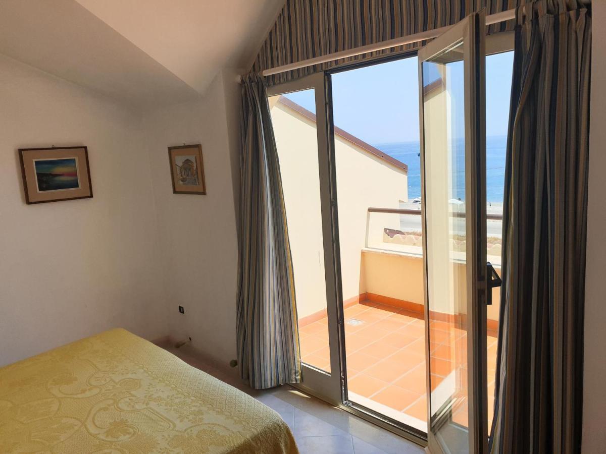 Casa Vacanze Umberto I Bova Marina Exteriör bild